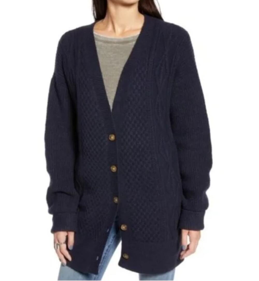 Treasure & Bond Cardigan Sweater Long Sleeve Blue xs/small oversized button up